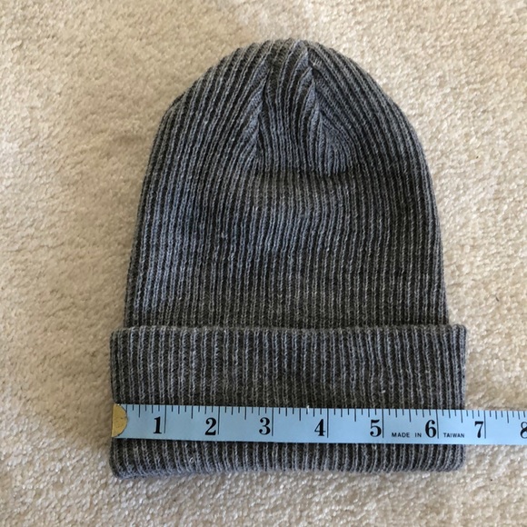 Kids Grey beanie - Picture 4 of 6